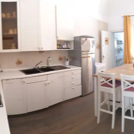 Casa Centro Con Terrazza Lägenhet
